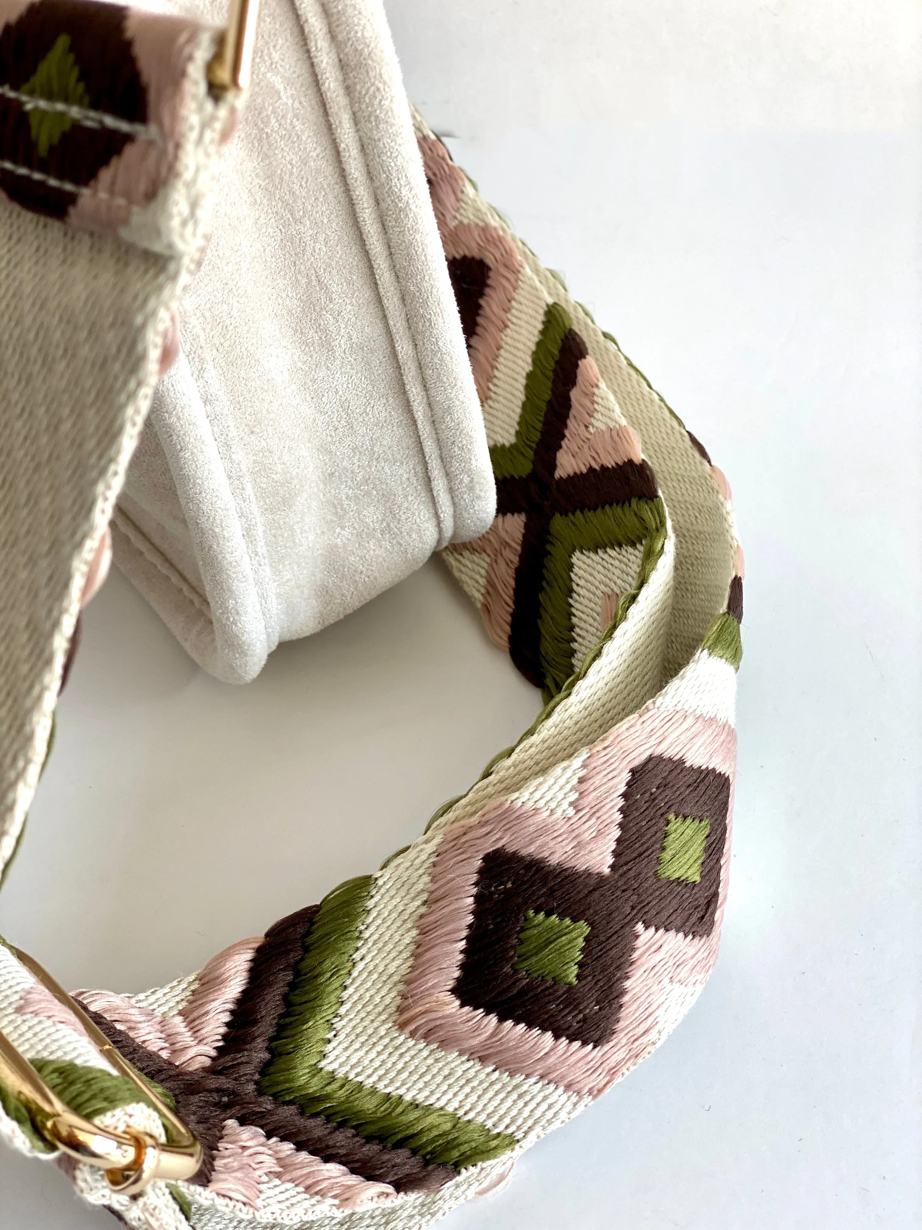 Ahdorned Petite Messenger Bag