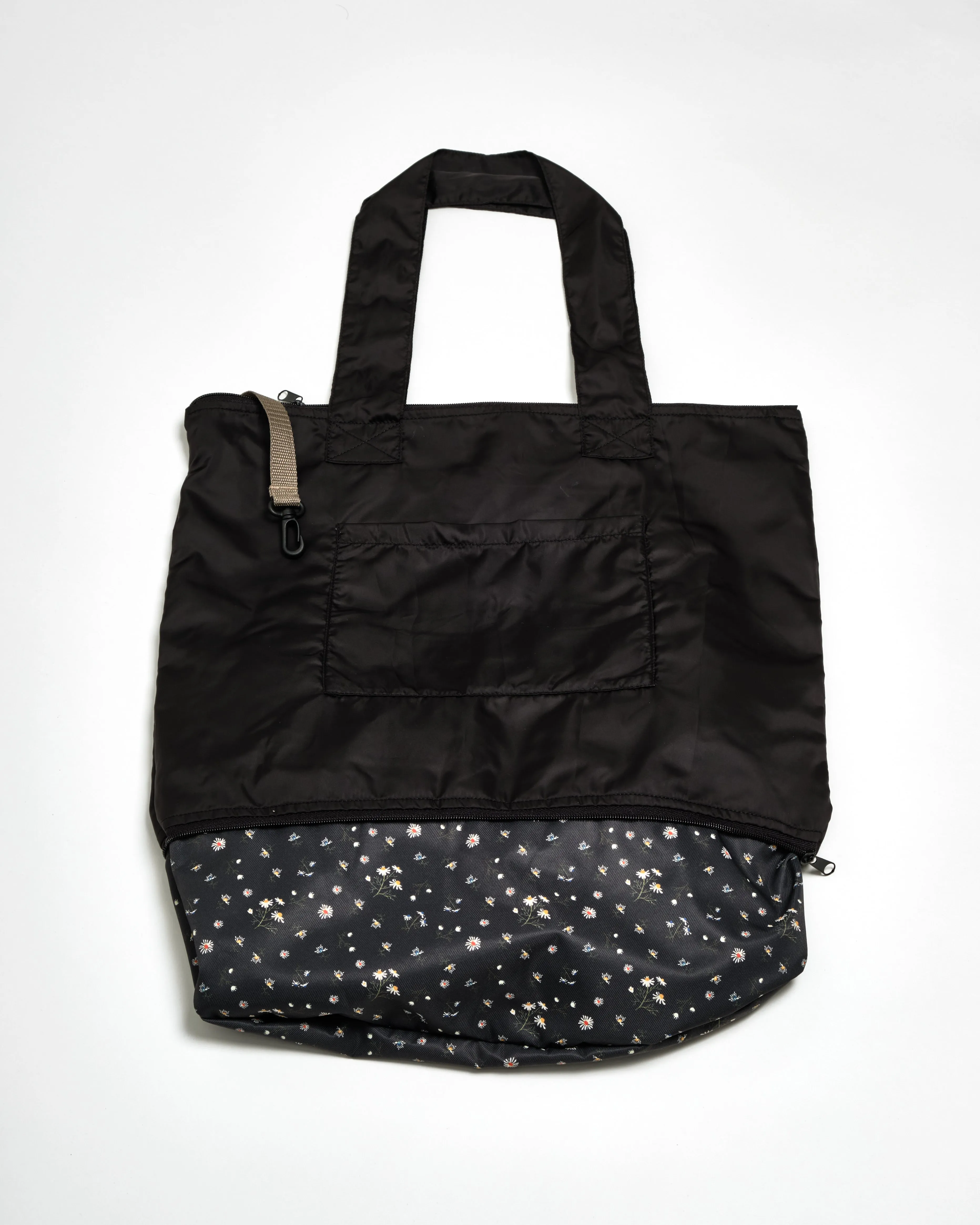 Chamomile Black CarryAll Expandable Washable Tote Bag 2.0