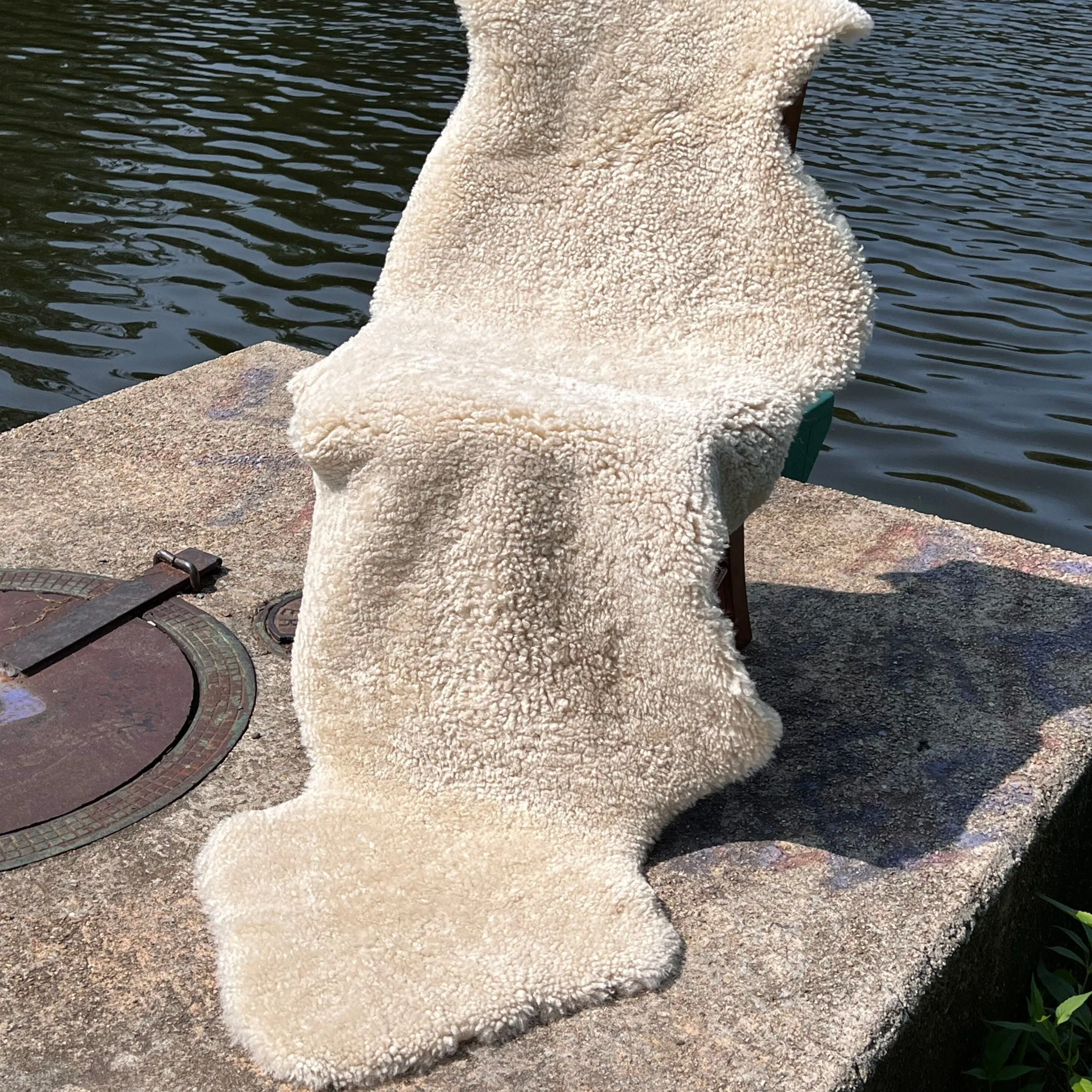 Mellow Mauve Sheepskin Rug