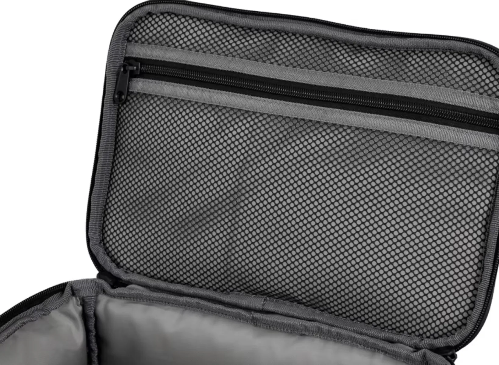 Shimano 23 Tackle Bag Medium