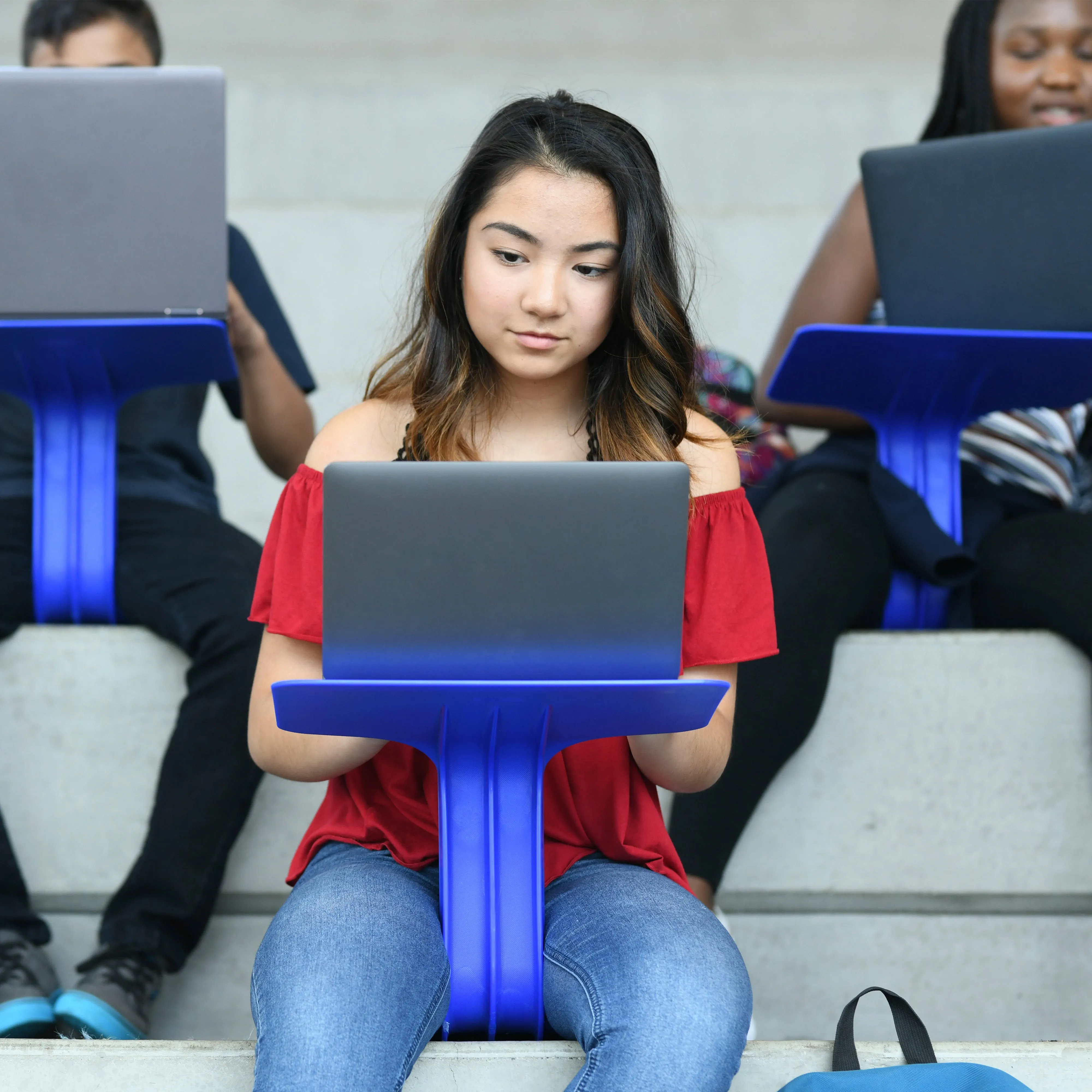 The Surf Portable Lap Desk and Surf Cushion, Flexible Seating Floor Desk with Foam Pad, 1-Pack