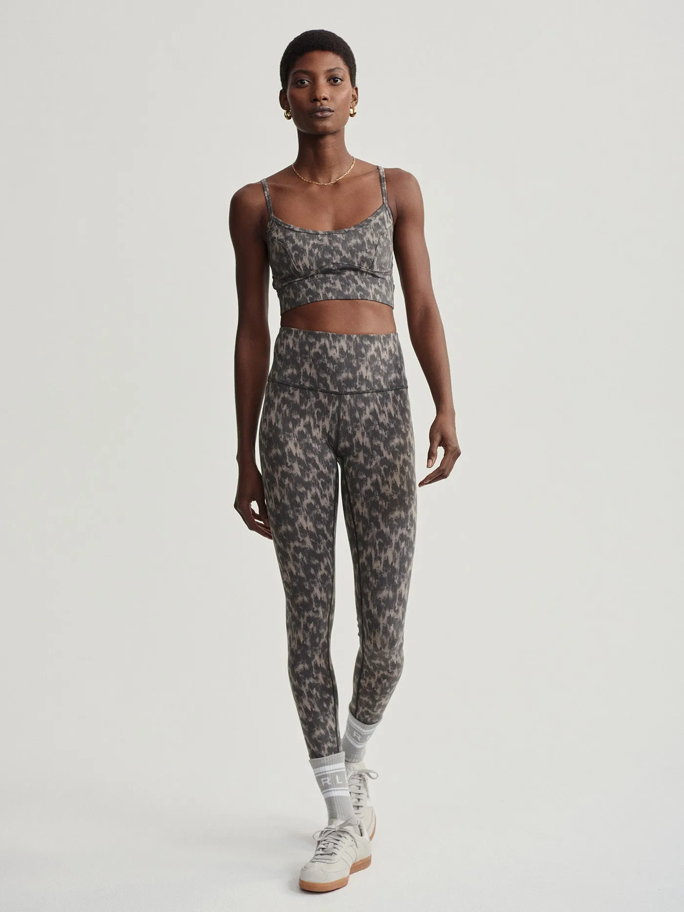 Varley Move High Legging 25 - Abstract Motion Texture